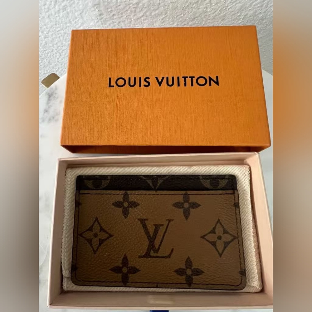 Louis Vuitton Monogram Card Holder